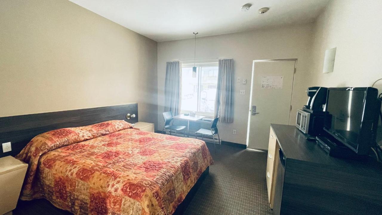 Motel Falcon Brossard Eksteriør bilde
